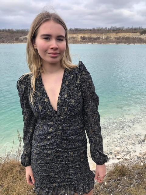 Sara dress with pattern