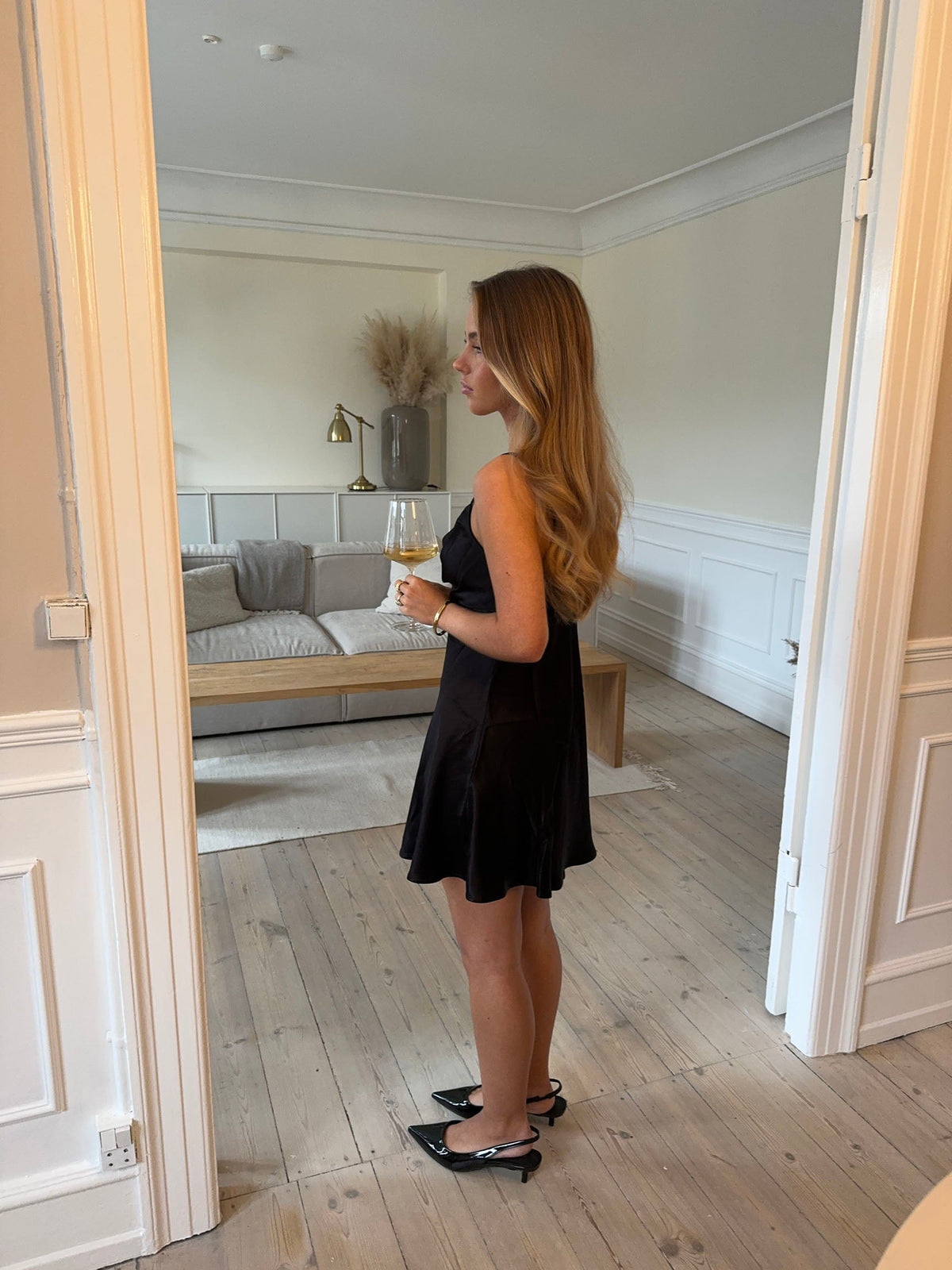 Roseline satin dress - Black