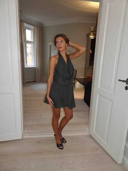 Denaya dress with ruffles and open back - Dark grey