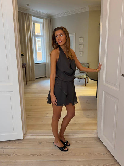 Denaya dress with ruffles and open back - Dark grey