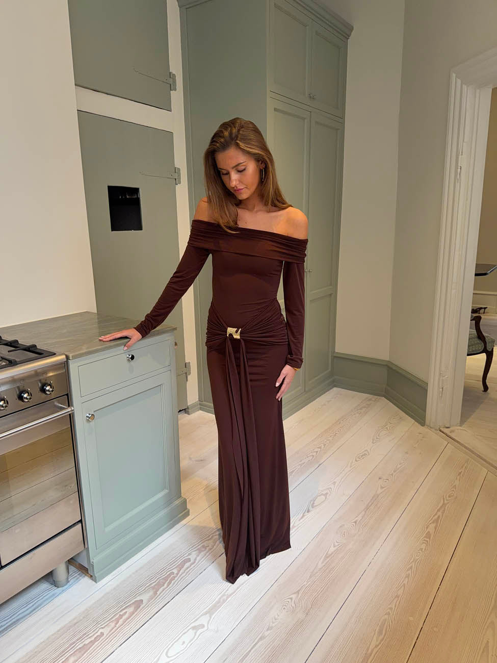 Lea long sleeve dress with gold detail - Brown