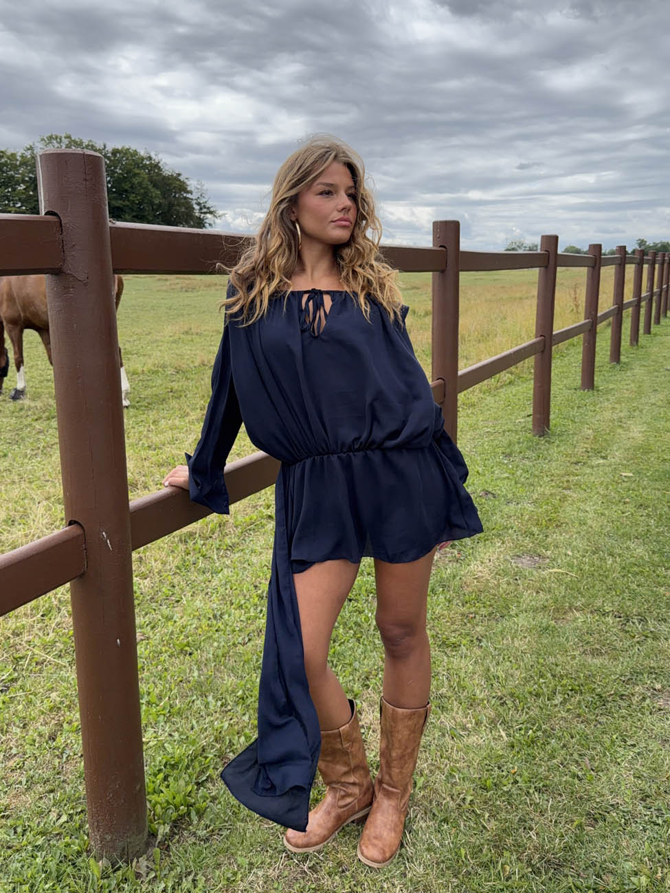 Aveline off shoulder dress - Navy