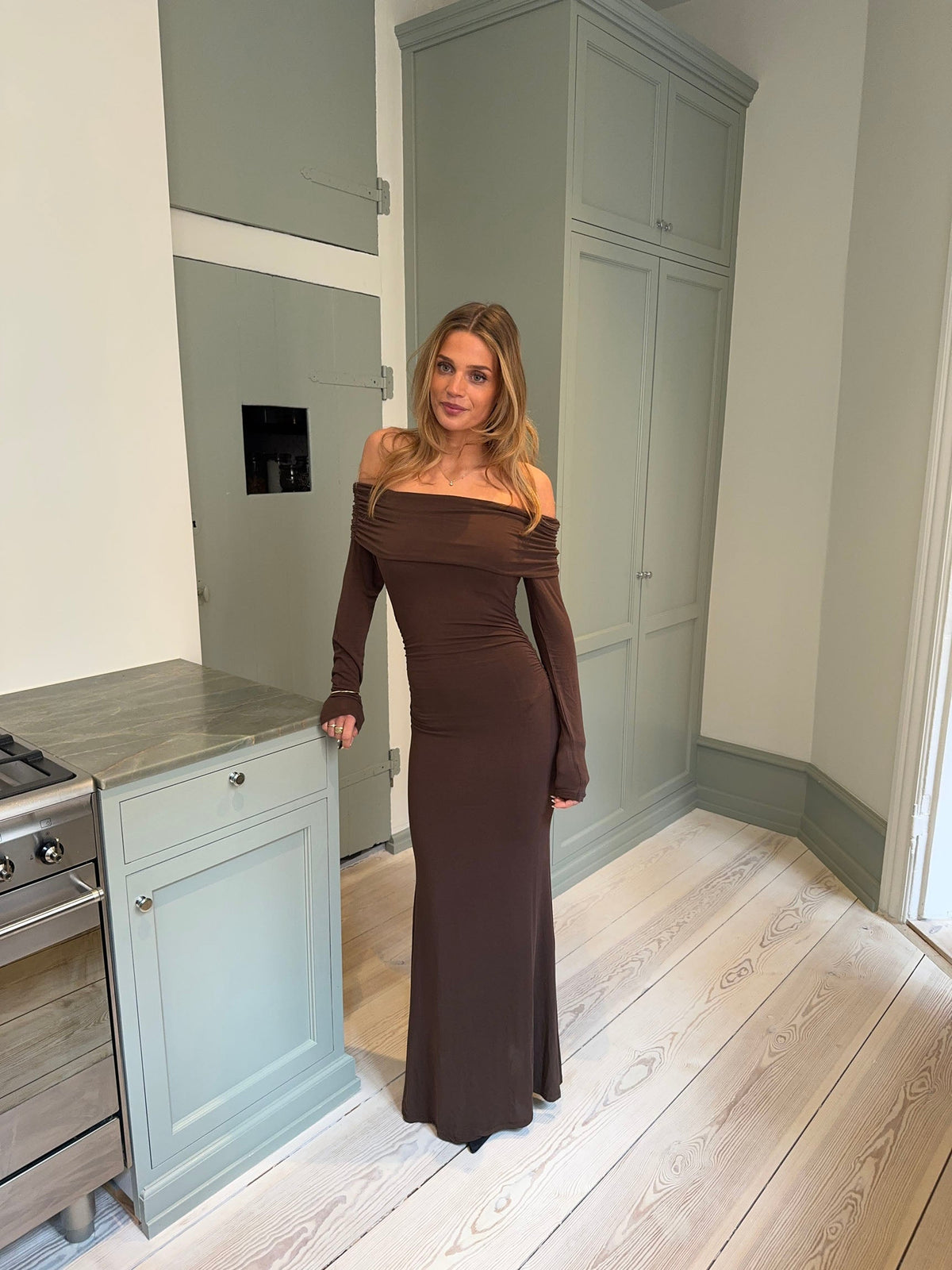 Nitta off shoulder maxi dress - Brown