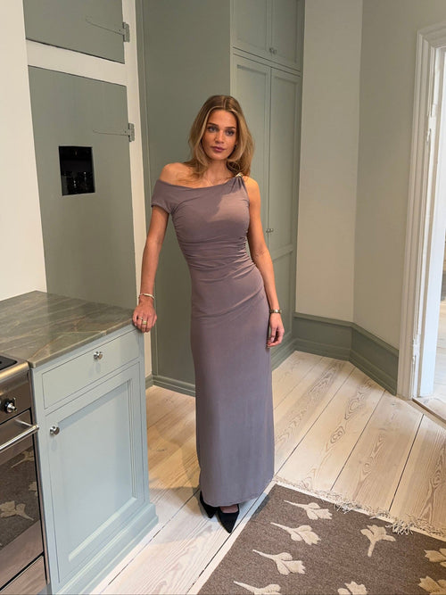 Mina off shoulder dress - Taupe